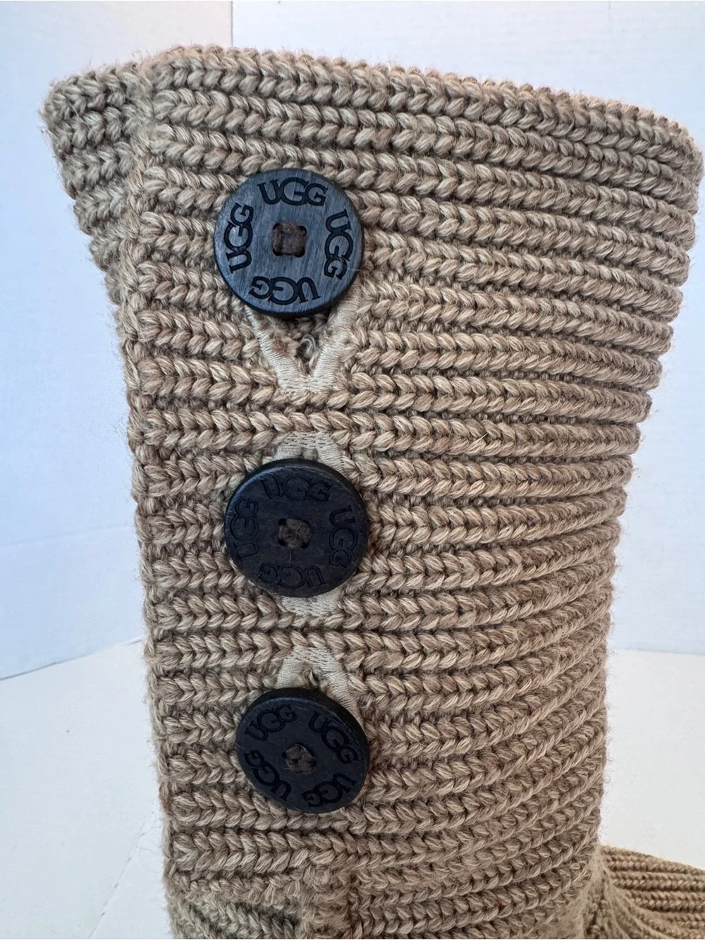 UGG Women’s Size 8 Classic Knit Tall Brown Sweater Boots Cardigan Winter